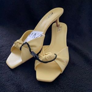 Zara genuine leather comfy sandals size 6